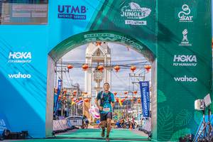 BIB: 3309, 315, 133
                            <button type="button" onclick="openModal(21775843)" class="btn btn-primary btn-sm float-right btn-popup" data-toggle="modal" data-target=".modal-high-quality">
                        <i class="fas fa-shopping-cart"></i> Add to Cart
                    </button>
                                            <button type="button" onclick="isThisMe(21775843, true)" class="btn btn-success btn-sm float-right btn-popup btn-isme hidden" data-toggle="tooltip" data-placement="bottom" title="นี่คือรูปของคุณใช่ไหม คลิกที่นี่เพื่อเอาเข้าอัลบั้ม">
                        <i class="fas fa-plus"></i> Add to album
                    </button>
                    <button type="button" onclick="isThisMe(21775843, false)" class="btn btn-warning btn-sm float-right btn-popup btn-isnotme hidden">
                        <i class="fas fa-ban"></i> Remove from album
                    </button>